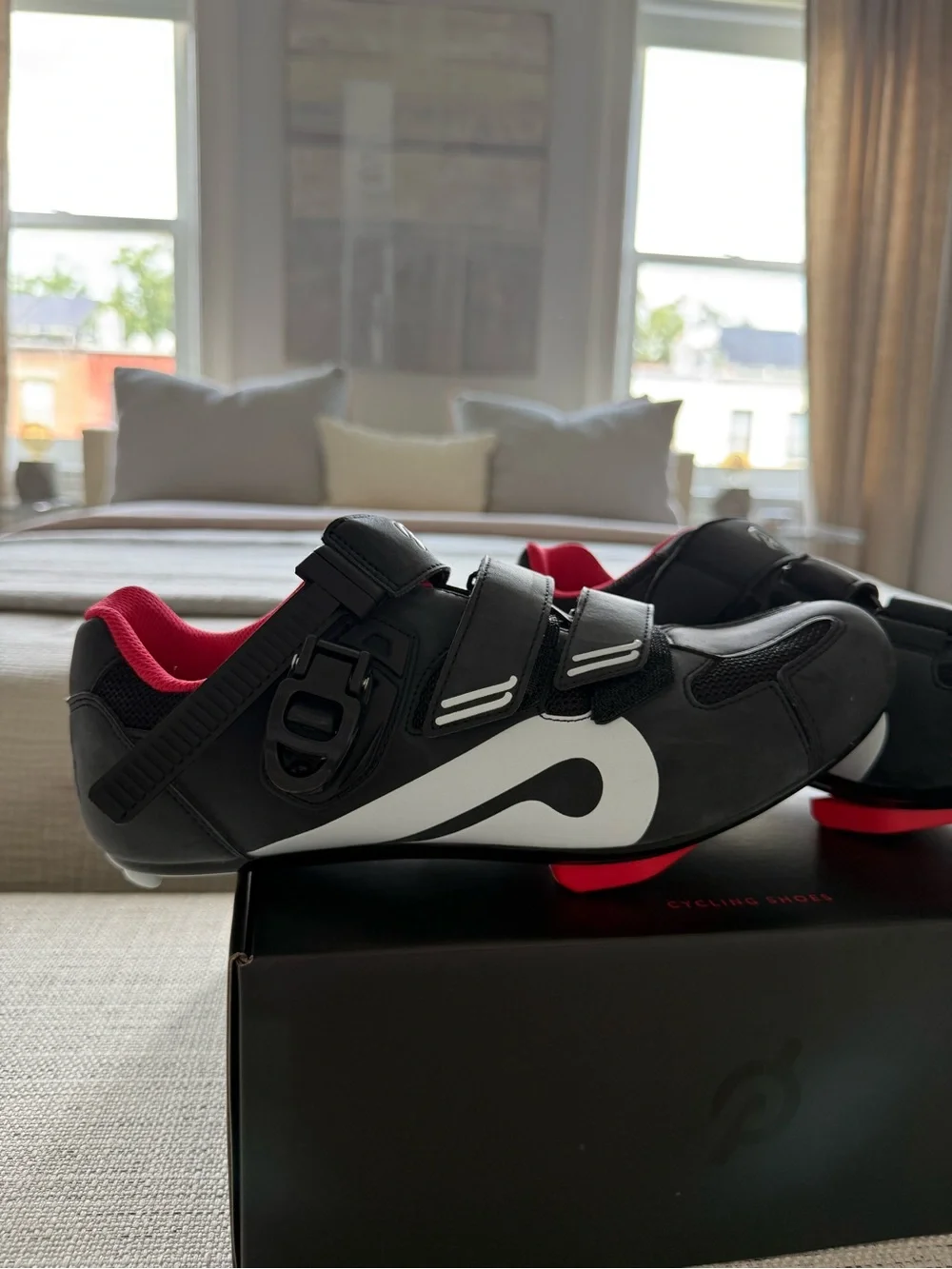 Peloton OriginalCycling Shoes - Black with White and Red Accents NWT